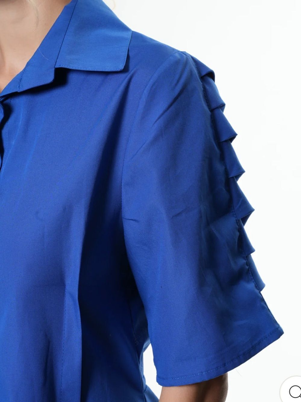 METAMORPHOZA
ASYMMETRIC SHIRT WITH OPEN BACK
jj2 - Picture 4 of 7